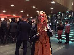 Nina Brugman houdt de Gazelle Award vast